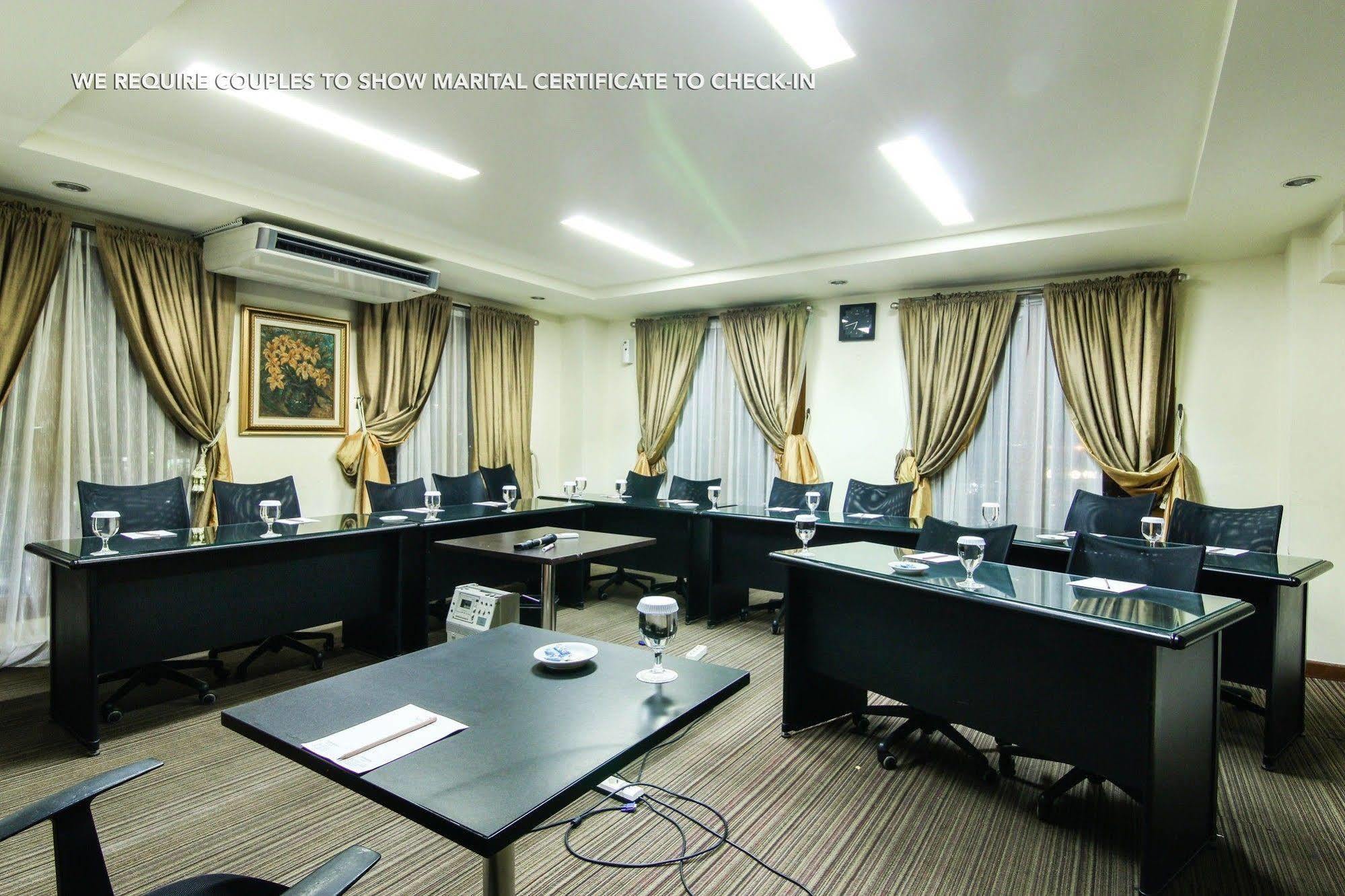 Zen Premium Menteng Syariah Джакарта Екстер'єр фото